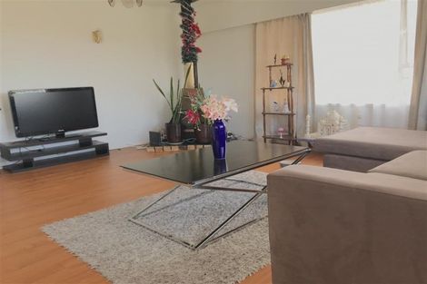 Photo of property in 10 Bodi Place, Te Atatu South, Auckland, 0610