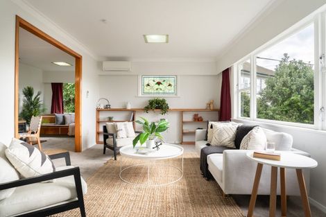 Photo of property in 1 Broderick Crescent, Johnsonville, Wellington, 6037