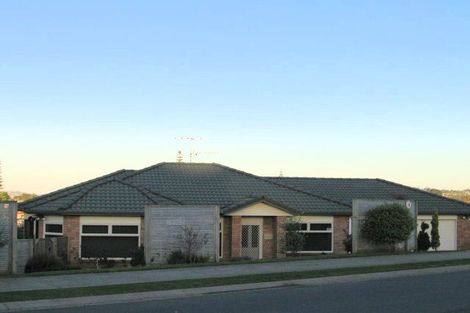 Photo of property in 9 Chesterfield Way, Orewa, 0931