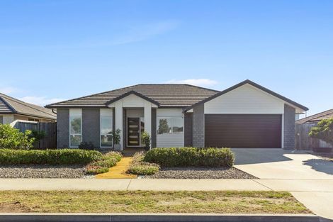 Photo of property in 57 Te Kio Crescent, Papamoa Beach, Papamoa, 3118