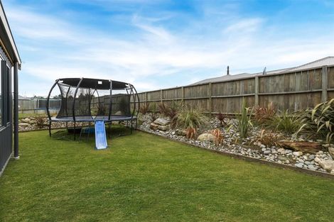 Photo of property in 9 Little Maude Drive, Lake Hawea, Wanaka, 9382