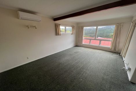 Photo of property in 7 Denbigh Way, Wilton, Wellington, 6012