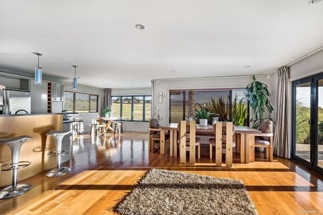 Photo of property in 17 Manor Park, Sunnyhills, Auckland, 2010