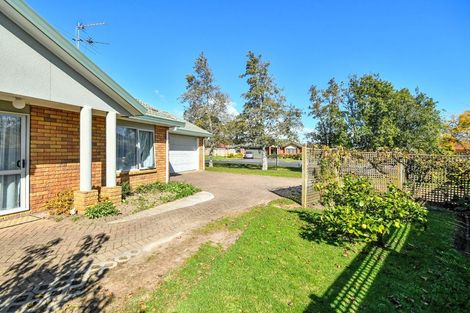 Photo of property in 33 Sheriff Place, Randwick Park, Auckland, 2105