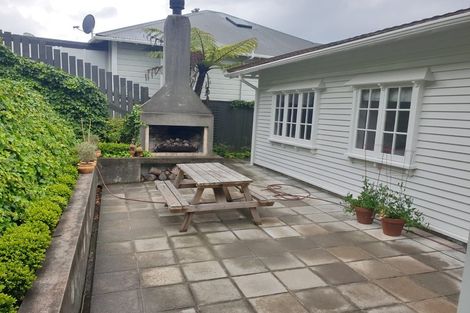 Photo of property in 14 Hataitai Road, Hataitai, Wellington, 6021