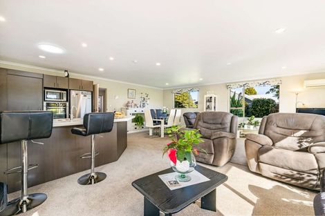Photo of property in 19 De Castro Drive, Blenheim, 7201