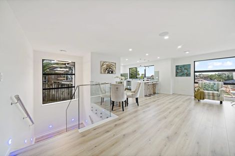 Photo of property in 11 Tawapou Close, Massey, Auckland, 0614