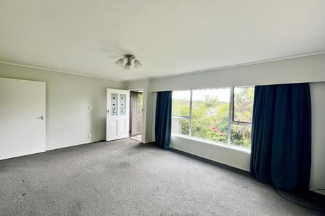 Photo of property in 2/9 Lancelot Place, Glenfield, Auckland, 0629