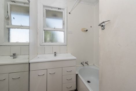 Photo of property in 12 Barrie Crescent, Silverdale, Hamilton, 3216