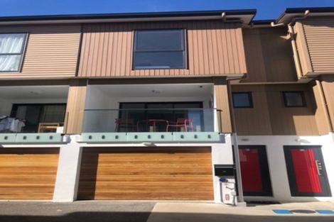 Photo of property in 26 Akeake Lane, Manurewa, Auckland, 2102