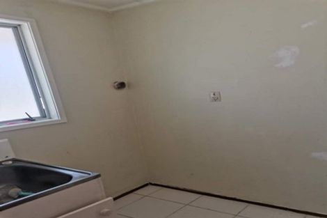 Photo of property in 74 Casuarina Road, Half Moon Bay, Auckland, 2012