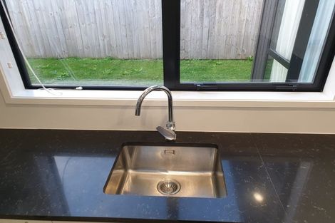 Photo of property in 10 Mutetai Road, Clarks Beach, 2122