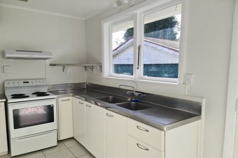 Photo of property in 9 Selby Place, Hokowhitu, Palmerston North, 4410