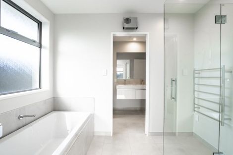 Photo of property in 30 Chatsworth Avenue, Rangiora, 7400