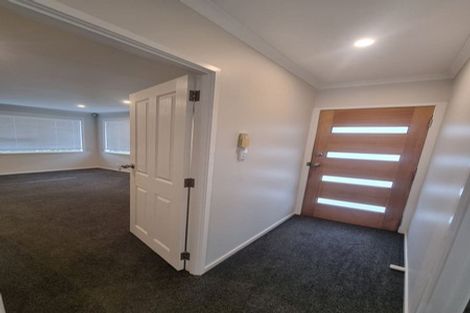 Photo of property in 95 Everglade Drive, Totara Heights, Auckland, 2105