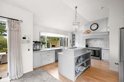 Photo of property in 4 Le Quesnoy Place, Cambridge, 3434