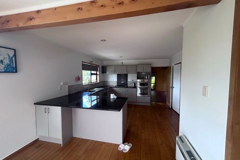 Photo of property in 2 Allender Drive, Torbay, Auckland, 0630