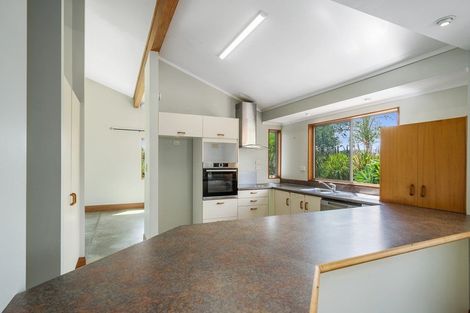 Photo of property in 10 Merewhira Road, Paremoremo, Albany, 0793