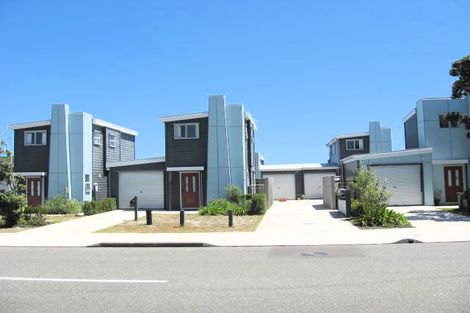 Photo of property in 4/14f Tireti Road, Titahi Bay, Porirua, 5022