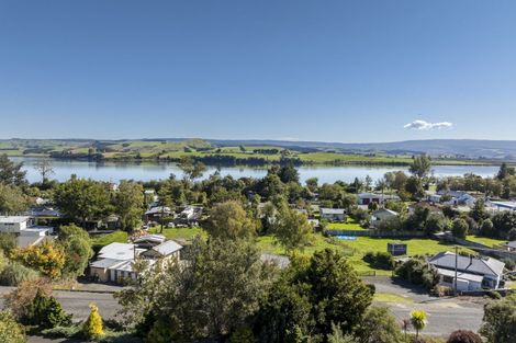 Photo of property in 19 Sandown Street, Waihola, Milton, 9073