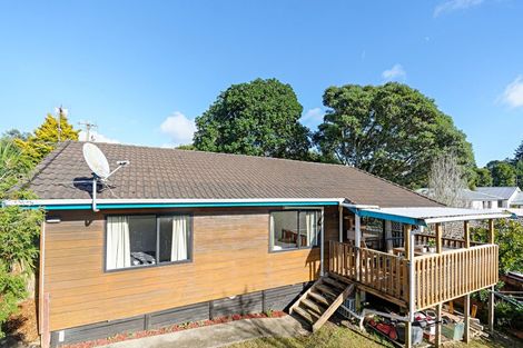 Photo of property in 3/109 Don Buck Road, Massey, Auckland, 0614