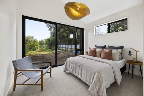 Photo of property in 88 Wairau Road, Oakura, 4314