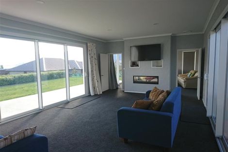 Photo of property in 71 Rata Street, Wanaka, 9305