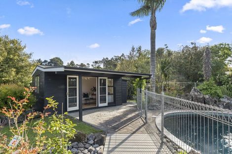 Photo of property in 97 Shaw Road, Oratia, Auckland, 0604