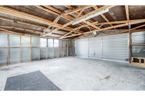 Photo of property in 2/28 Windy Ridge Road, Glenfield, Auckland, 0629