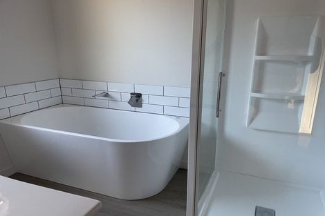 Photo of property in 2/28 Tintern Avenue, Avonhead, Christchurch, 8042