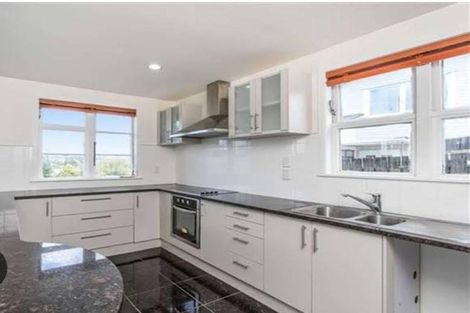 Photo of property in 2/18 Tahi Terrace, Glen Eden, Auckland, 0602