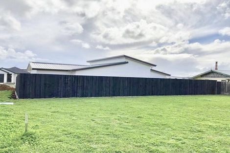 Photo of property in 4 Maioha Road, Pukekohe, 2120