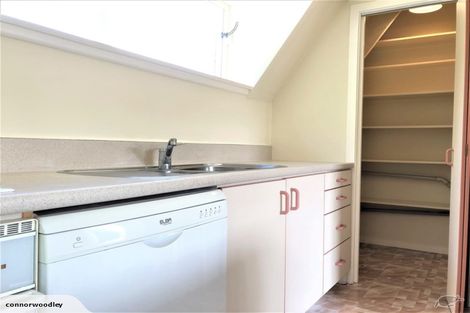 Photo of property in 19b Augusta Street, Redcliffs, Christchurch, 8081