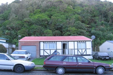 Photo of property in 90 Rangituhi Crescent, Takapuwahia, Porirua, 5022