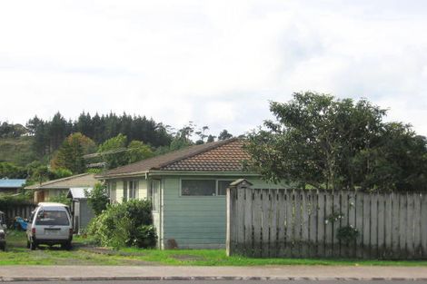 Photo of property in 6 Karina Place, Glen Eden, Auckland, 0602