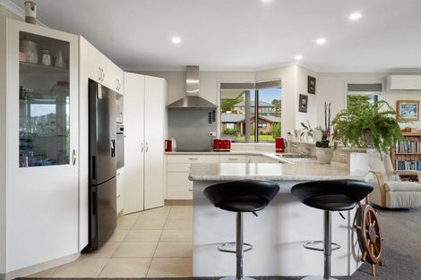 Photo of property in 15 Uretara Drive, Katikati, 3129