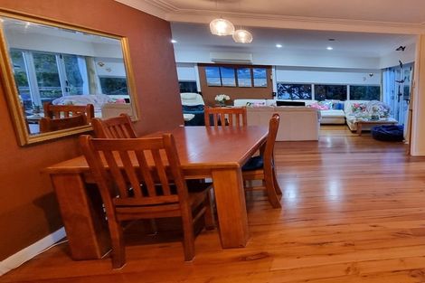 Photo of property in 11 Fenton Terrace, Cockle Bay, Auckland, 2014