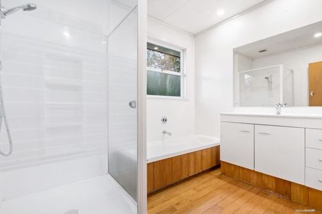 Photo of property in 330 Great South Road, Opaheke, Papakura, 2113