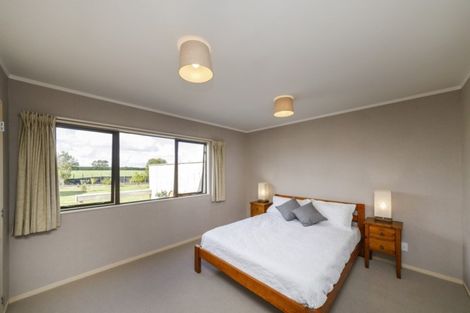 Photo of property in 16 Wear Street, Rongotea, 4476