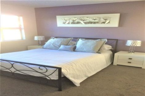 Photo of property in 1/6 Arirang Rise, Pinehill, Auckland, 0632