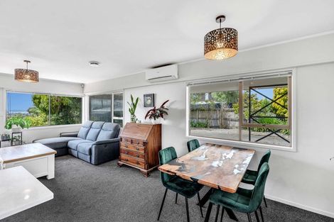 Photo of property in 1 Pleasant Road, Glen Eden, Auckland, 0602