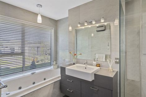 Photo of property in 55 Kennedys Bush Road, Halswell, Christchurch, 8025