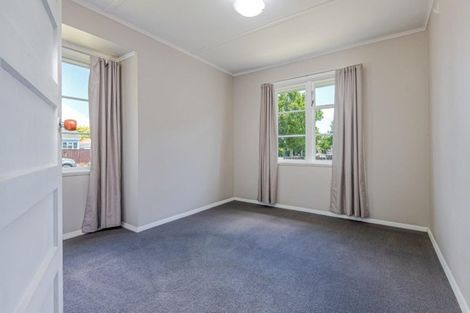 Photo of property in 41 Rangiora Avenue, Roslyn, Palmerston North, 4414