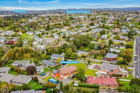 Photo of property in 19 Merchant Avenue, Te Atatu South, Auckland, 0610