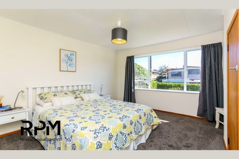 Photo of property in 16 Trafalgar Street, Westown, New Plymouth, 4310