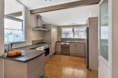 Photo of property in 97 Pakuranga Road, Pakuranga, Auckland, 2010