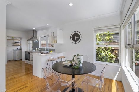 Photo of property in 7b Anne Road, Hillcrest, Auckland, 0627