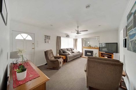 Photo of property in 57 Cargill Street, Papakura, 2110