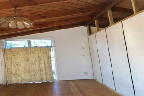 Photo of property in 381 Massey Road, Mangere East, Auckland, 2024