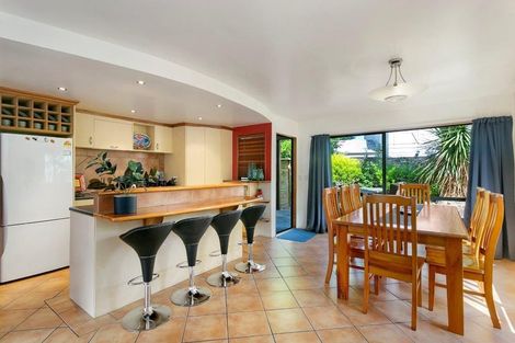 Photo of property in 2/124 Te Heuheu Street, Taupo, 3330